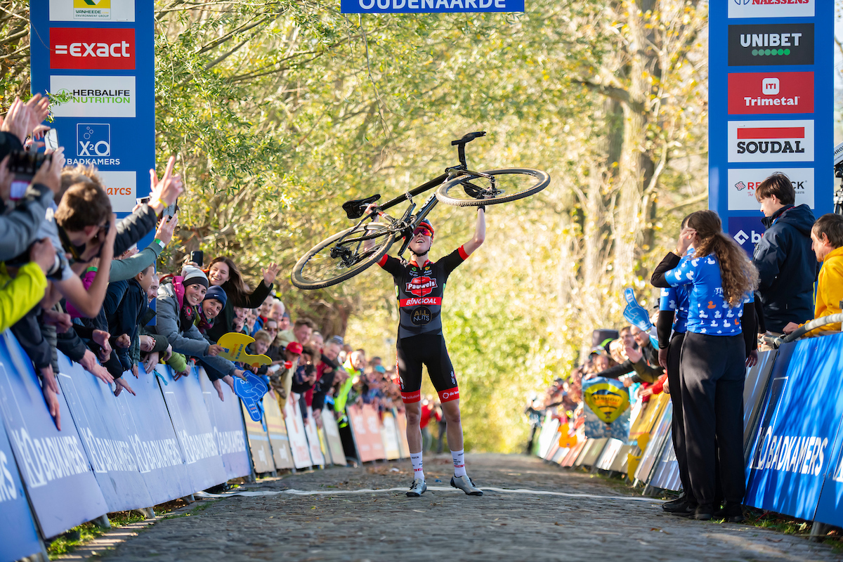 Veldritkrant.be Nieuws Ook de Koppenbergcross is voor Van Empel